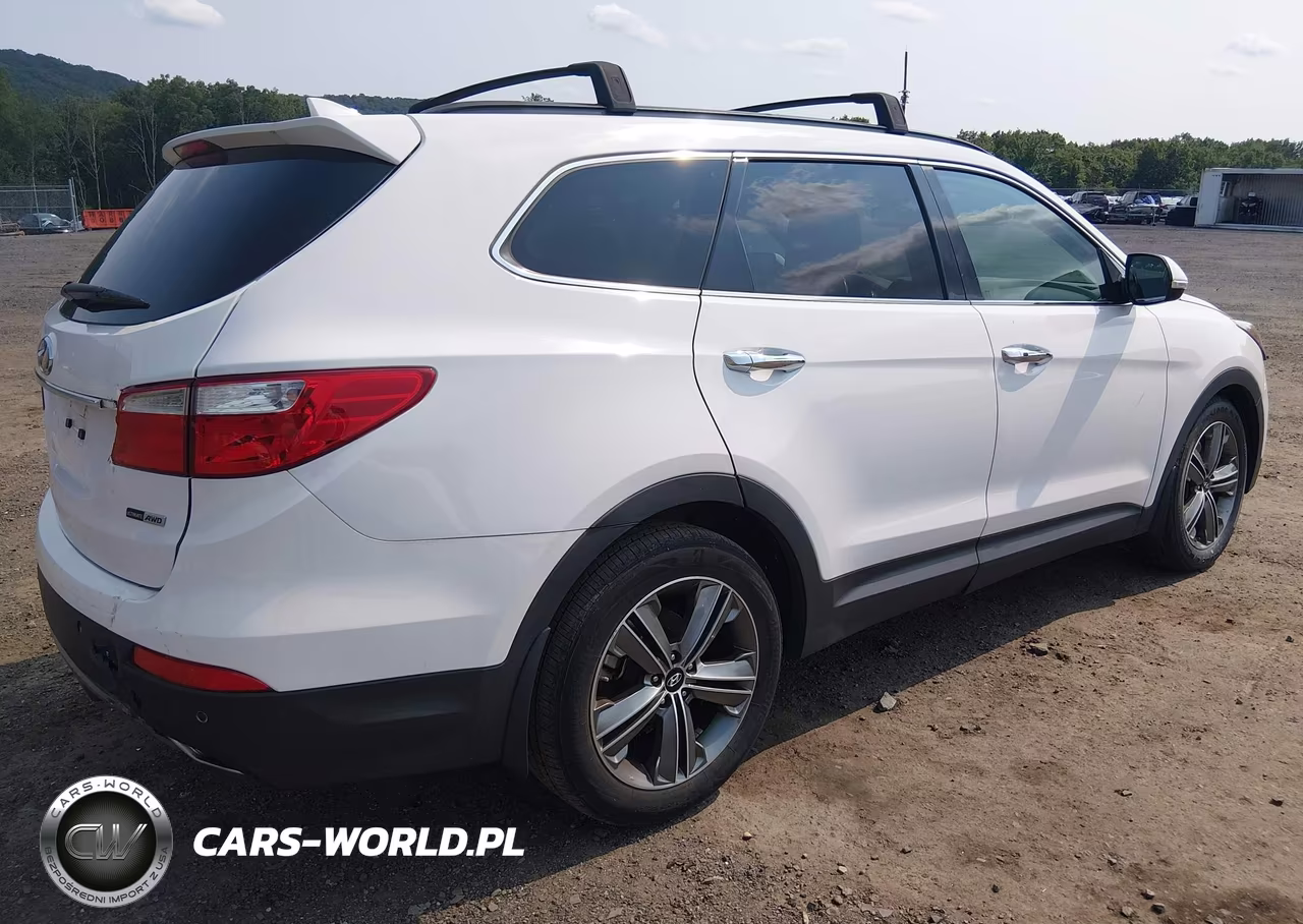 2015 Hyundai Santa Fe Gls VIN:KM8SRDHF4FU128995 - 4