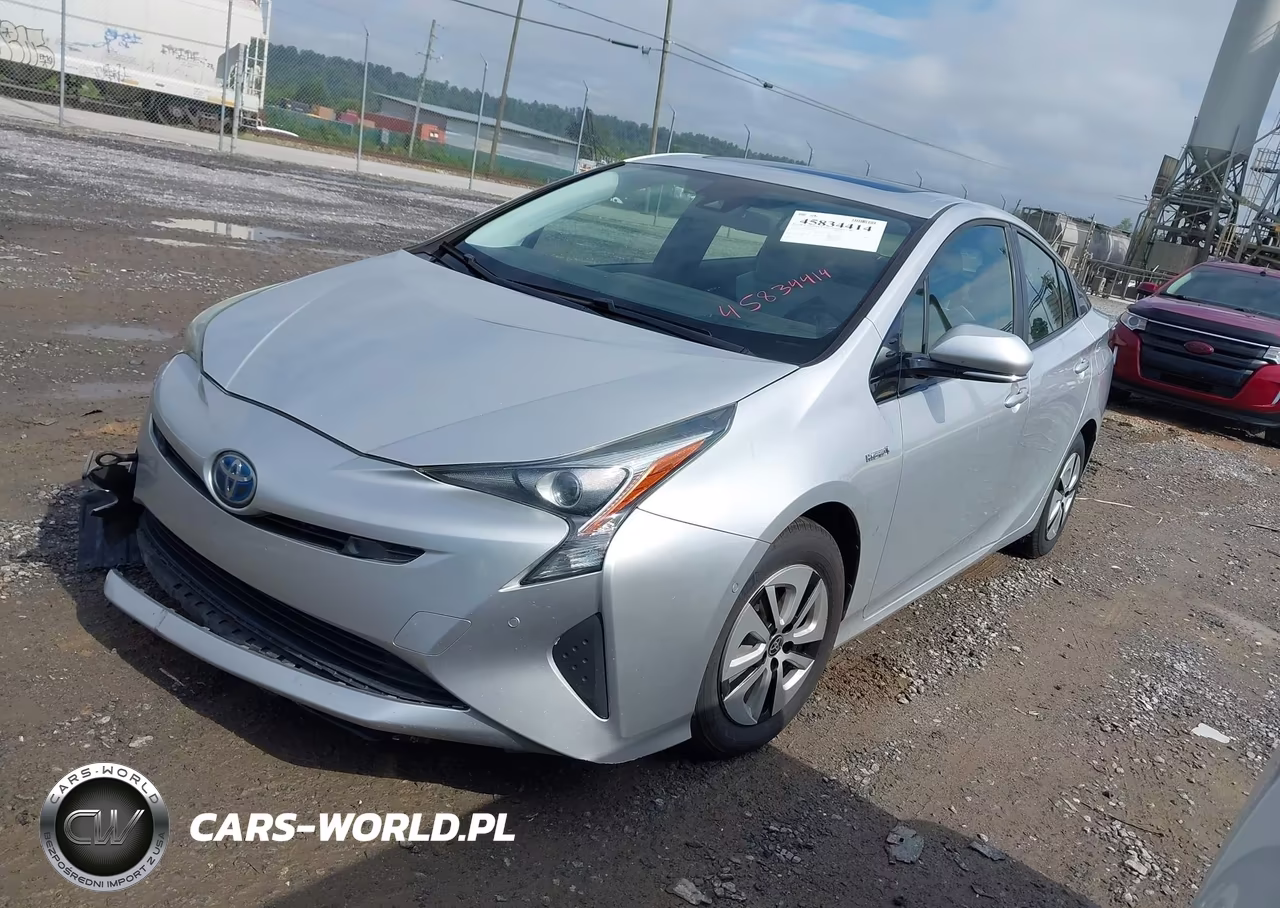 2018 Toyota Prius Three VIN:JTDKARFU6J3054715 - 2