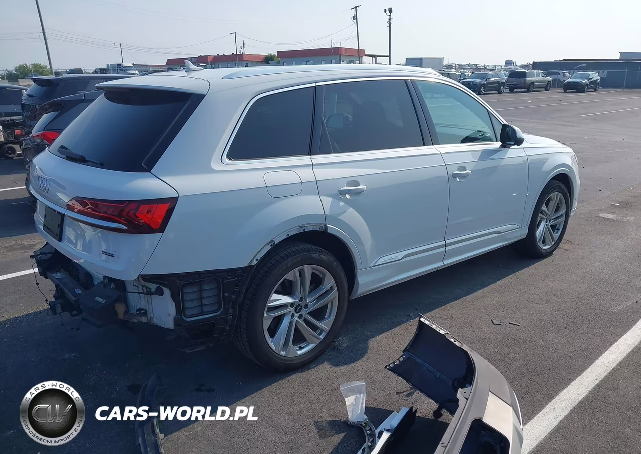 2021 Audi Q7 Premium 55 Tfsi Quattro Tiptronic VIN:WA1AXAF78MD022346 - 4