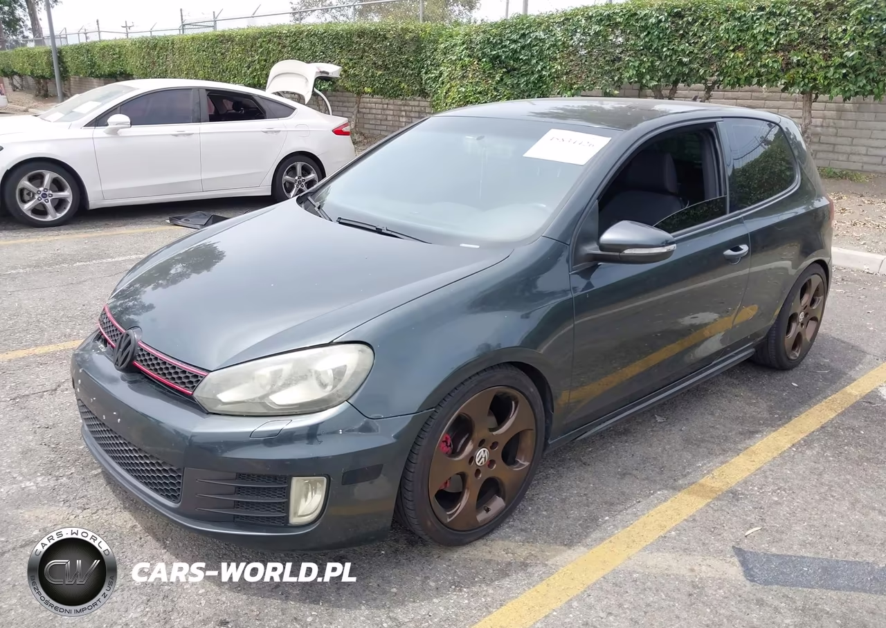 2010 Volkswagen Gti 2-Door VIN:WVWED7AJ3AW377818 - 2