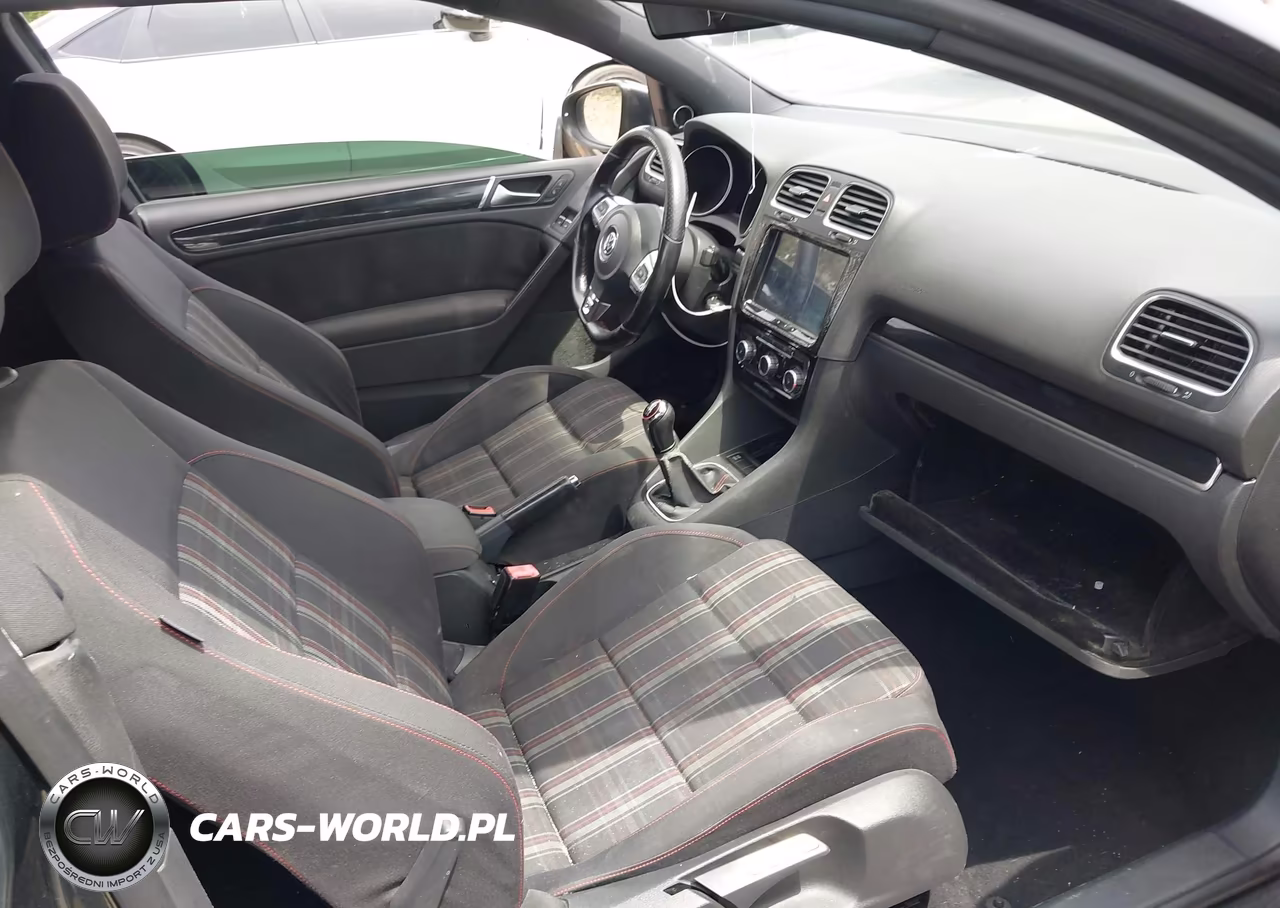 2010 Volkswagen Gti 2-Door VIN:WVWED7AJ3AW377818 - 5