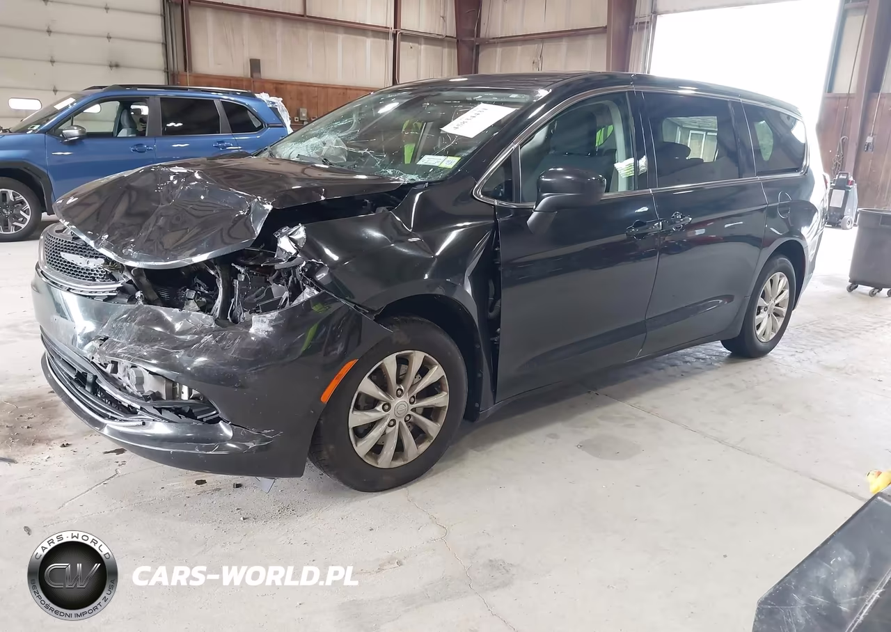 2017 Chrysler Pacifica Touring VIN:2C4RC1DG1HR676227 - 2