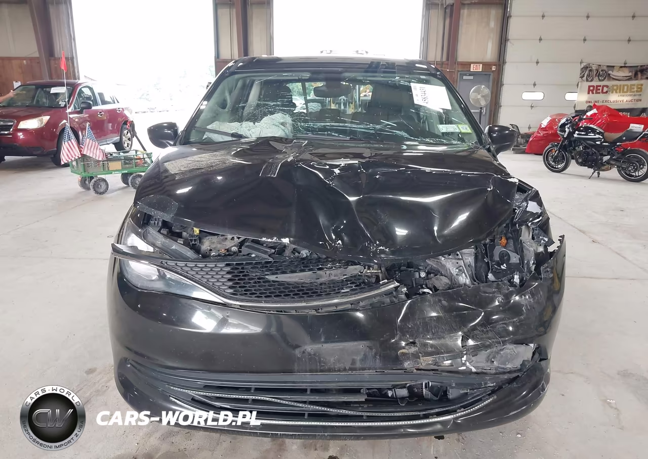 2017 Chrysler Pacifica Touring VIN:2C4RC1DG1HR676227 - 6