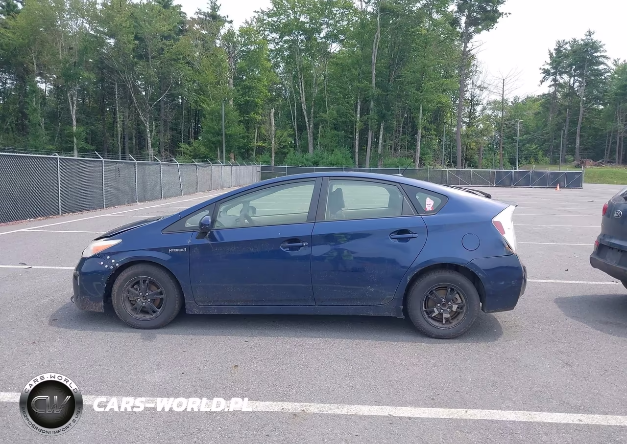 2012 Toyota Prius Three VIN:JTDKN3DU5C1552472 - 15