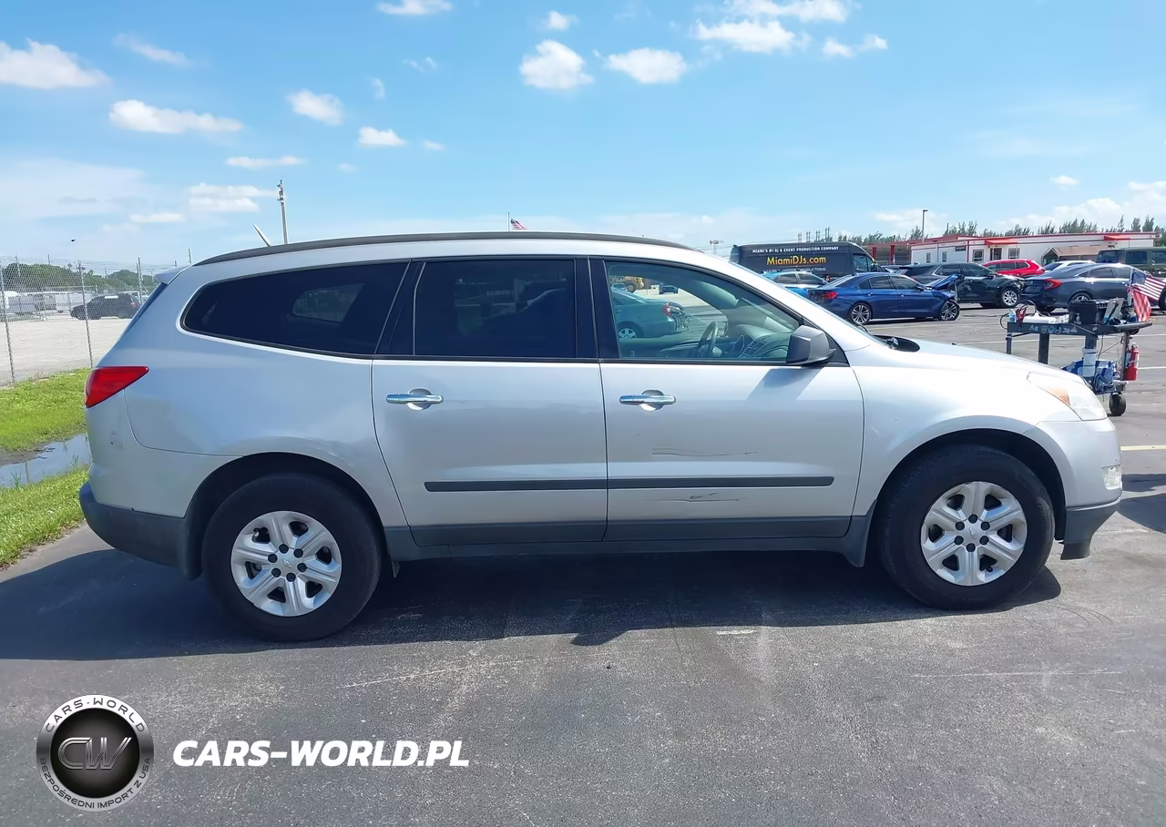 2011 Chevrolet Traverse Ls VIN:1GNKREED0BJ410938 - 13