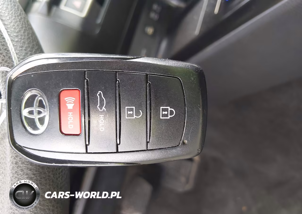 2025 Toyota Camry Le VIN:4T1DAACK8SU023258 - 11