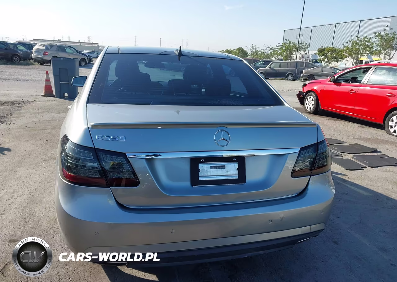 2010 Mercedes-Benz E 550 VIN:WDDHF7CBXAA236972 - 16