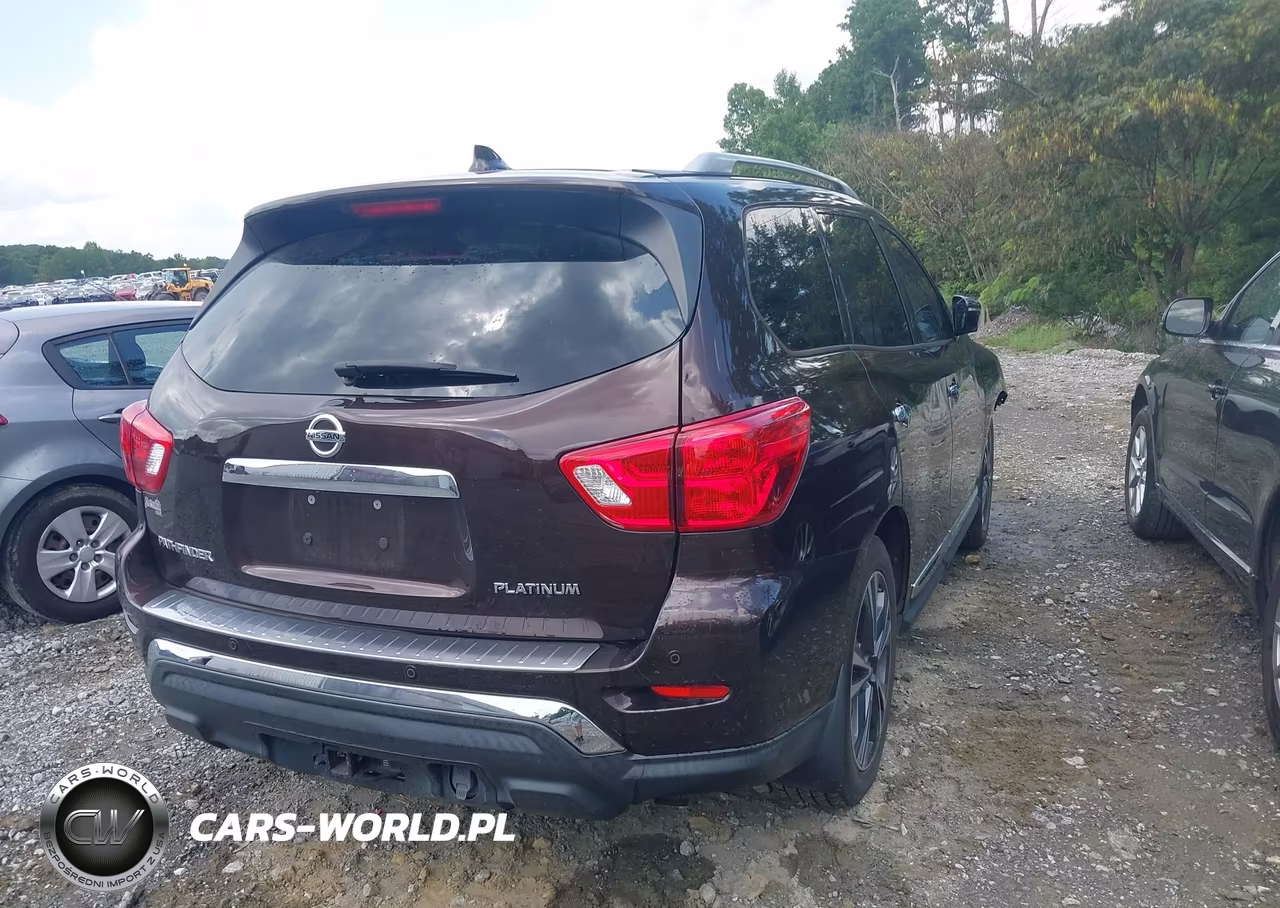 2019 Nissan Pathfinder Platinum VIN:5N1DR2MN2KC588232 - 4