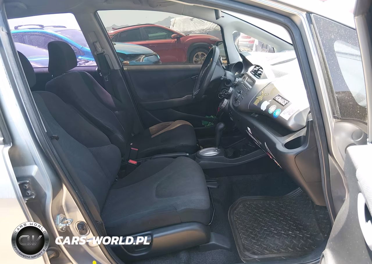 2010 Honda Fit Sport VIN:JHMGE8H46AC006146 - 5