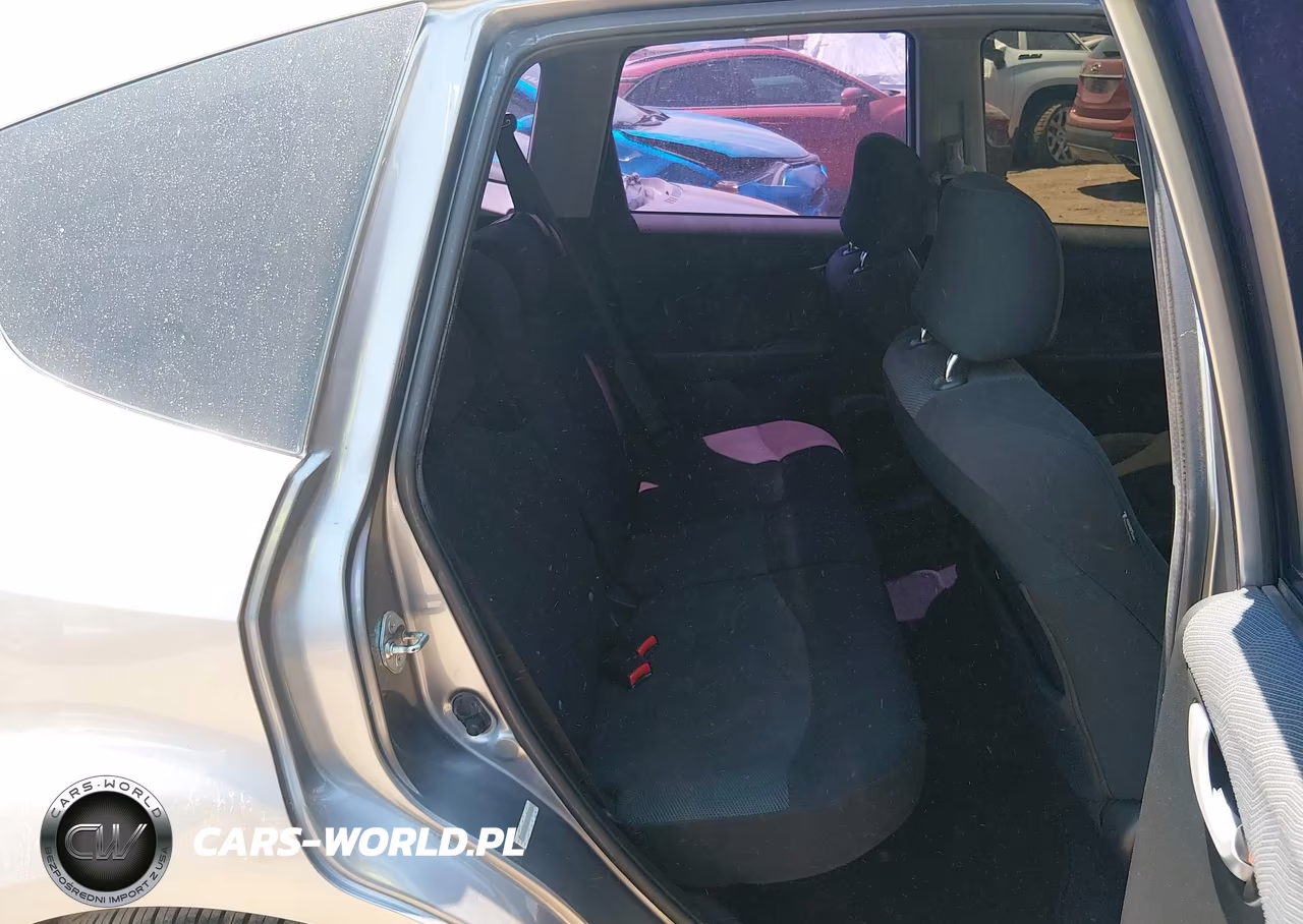 2010 Honda Fit Sport VIN:JHMGE8H46AC006146 - 8