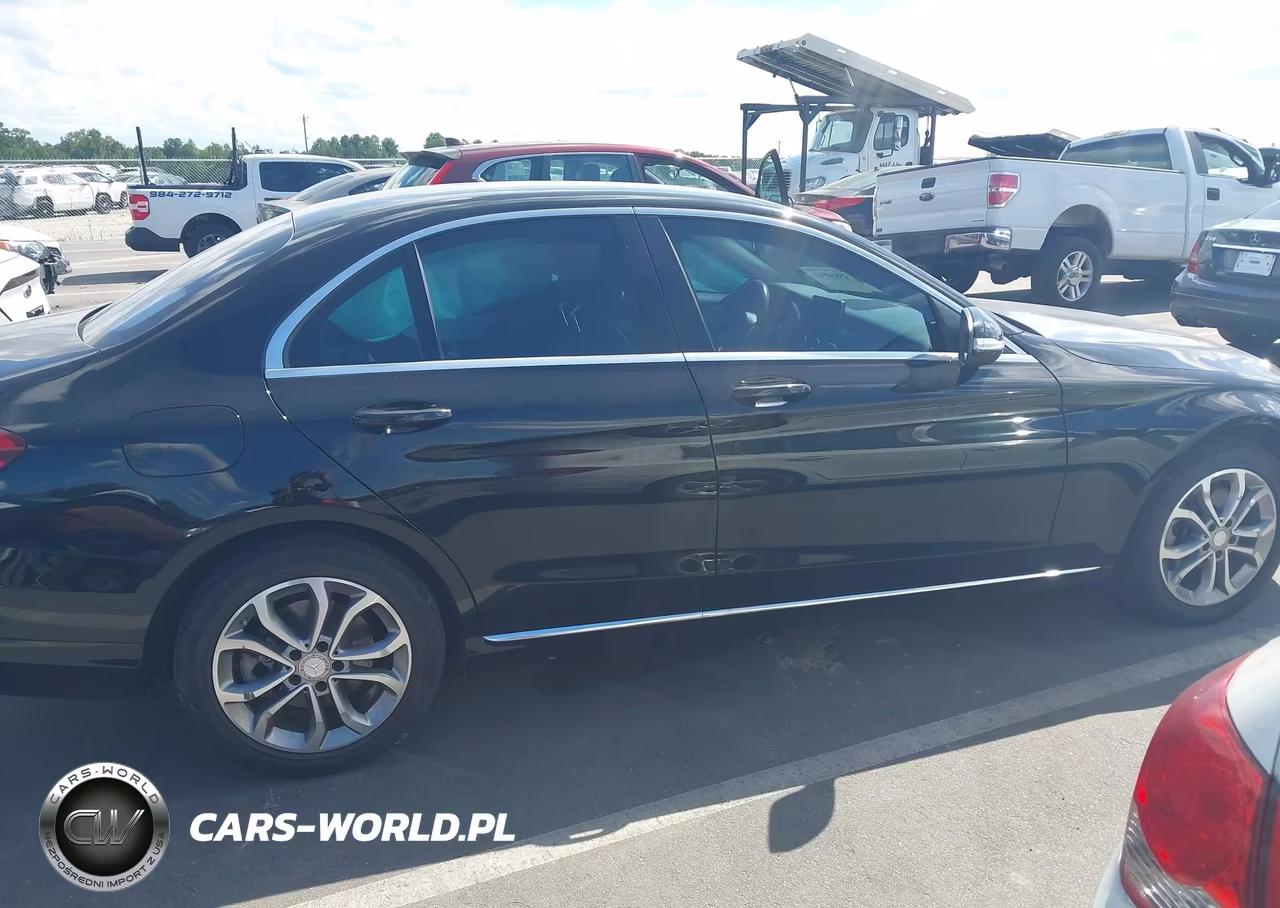 2015 Mercedes-Benz C 300 4Matic VIN:55SWF4KB7FU060333 - 13