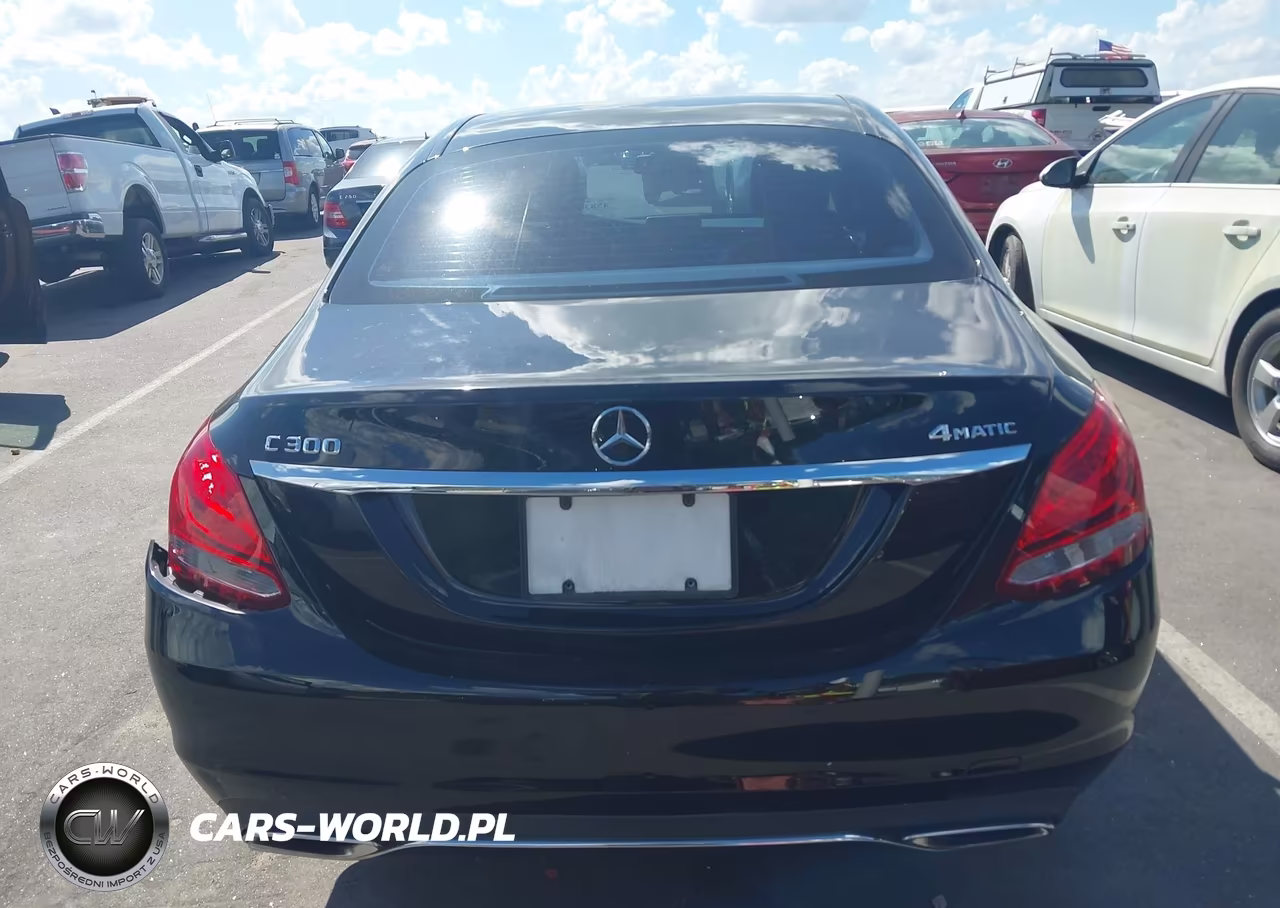 2015 Mercedes-Benz C 300 4Matic VIN:55SWF4KB7FU060333 - 16