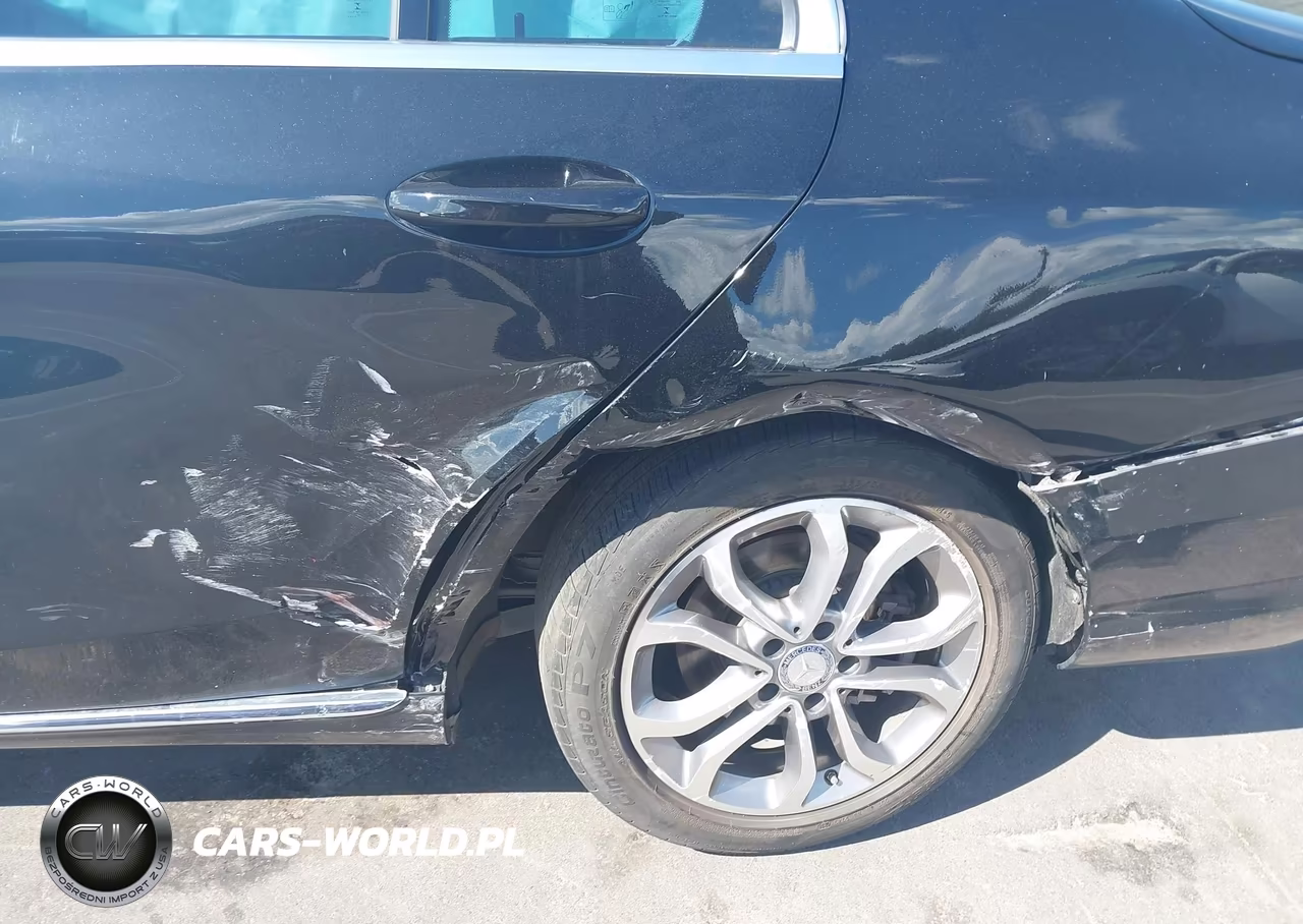 2015 Mercedes-Benz C 300 4Matic VIN:55SWF4KB7FU060333 - 6