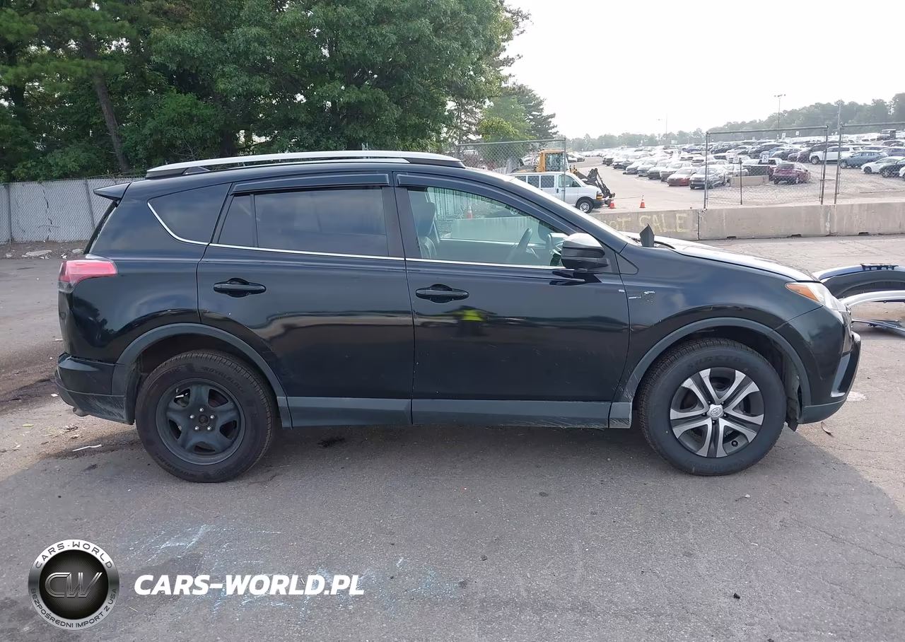 2018 Toyota Rav4 Le VIN:2T3BFREV8JW802681 - 13