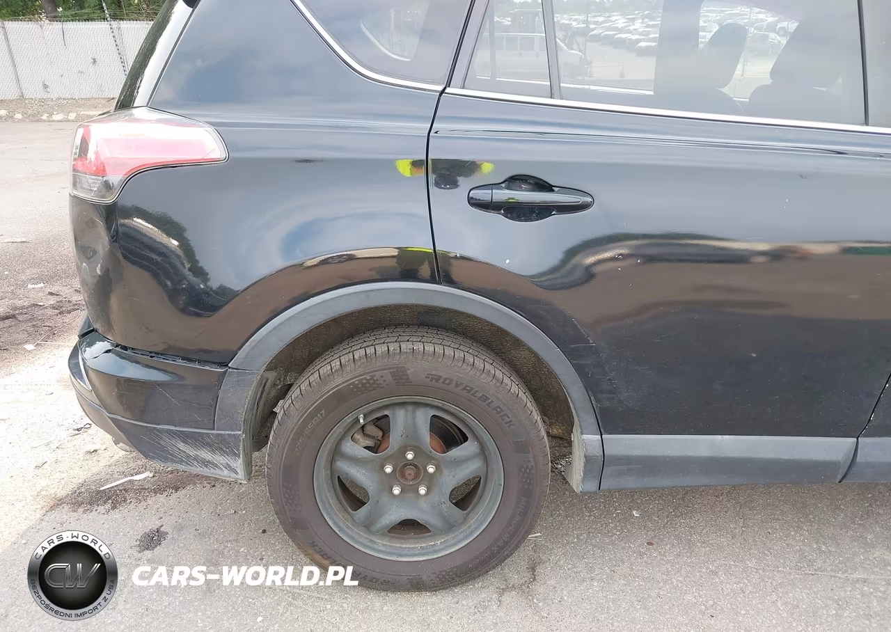 2018 Toyota Rav4 Le VIN:2T3BFREV8JW802681 - 19