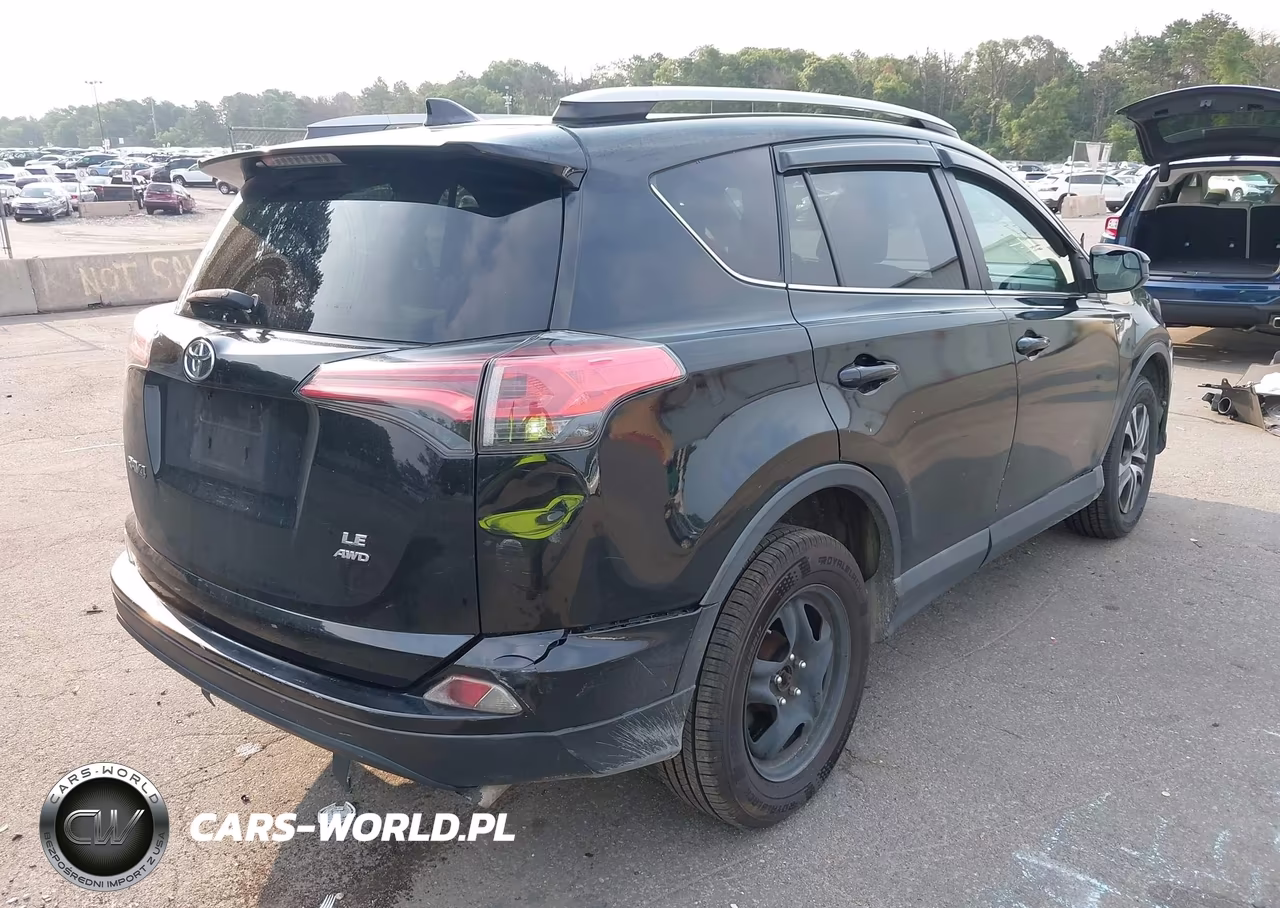 2018 Toyota Rav4 Le VIN:2T3BFREV8JW802681 - 4