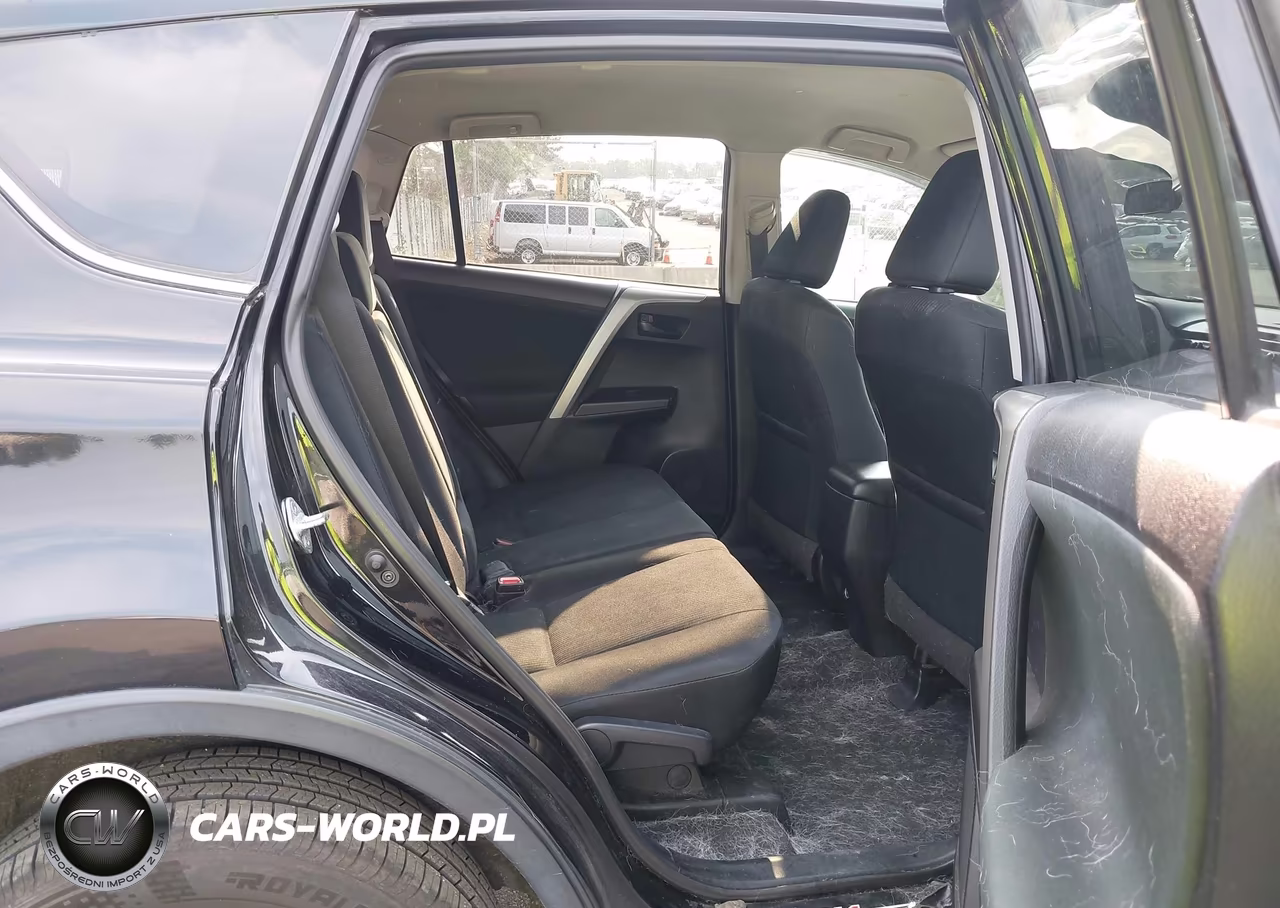 2018 Toyota Rav4 Le VIN:2T3BFREV8JW802681 - 8