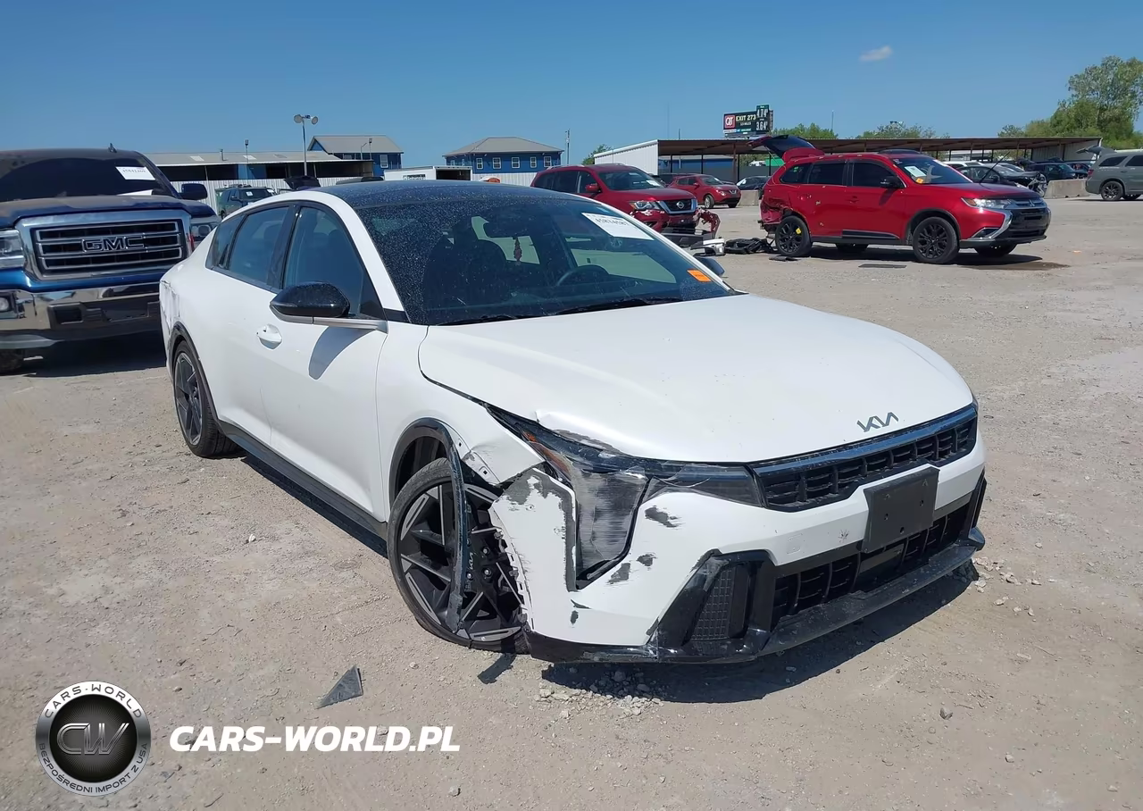 2026 Kia K4 Gt-Line VIN:3KPFW4DE8TE325531 - 1