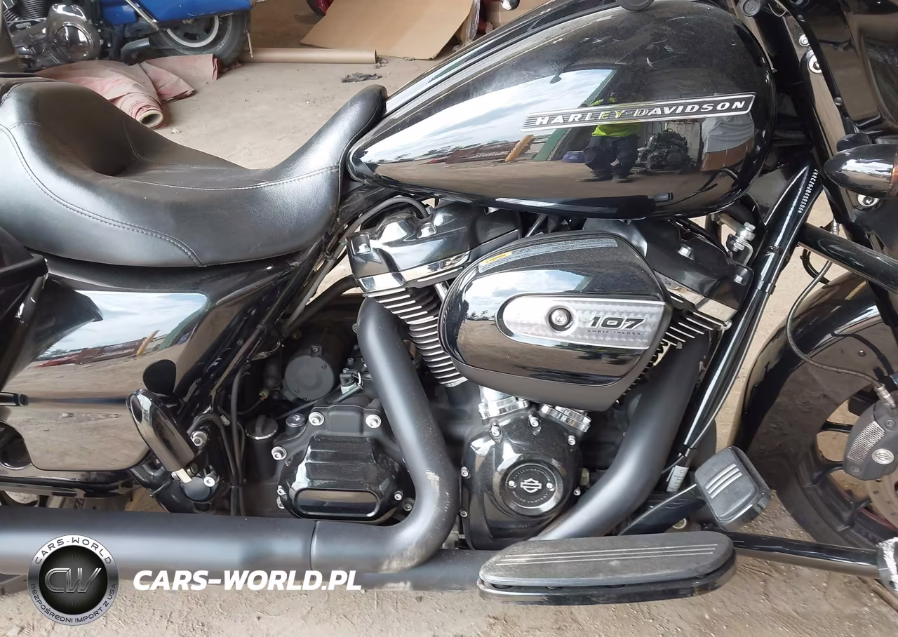 2018 Harley-Davidson Flhxs Street Glide Special VIN:1HD1KRC15JB682806 - 8