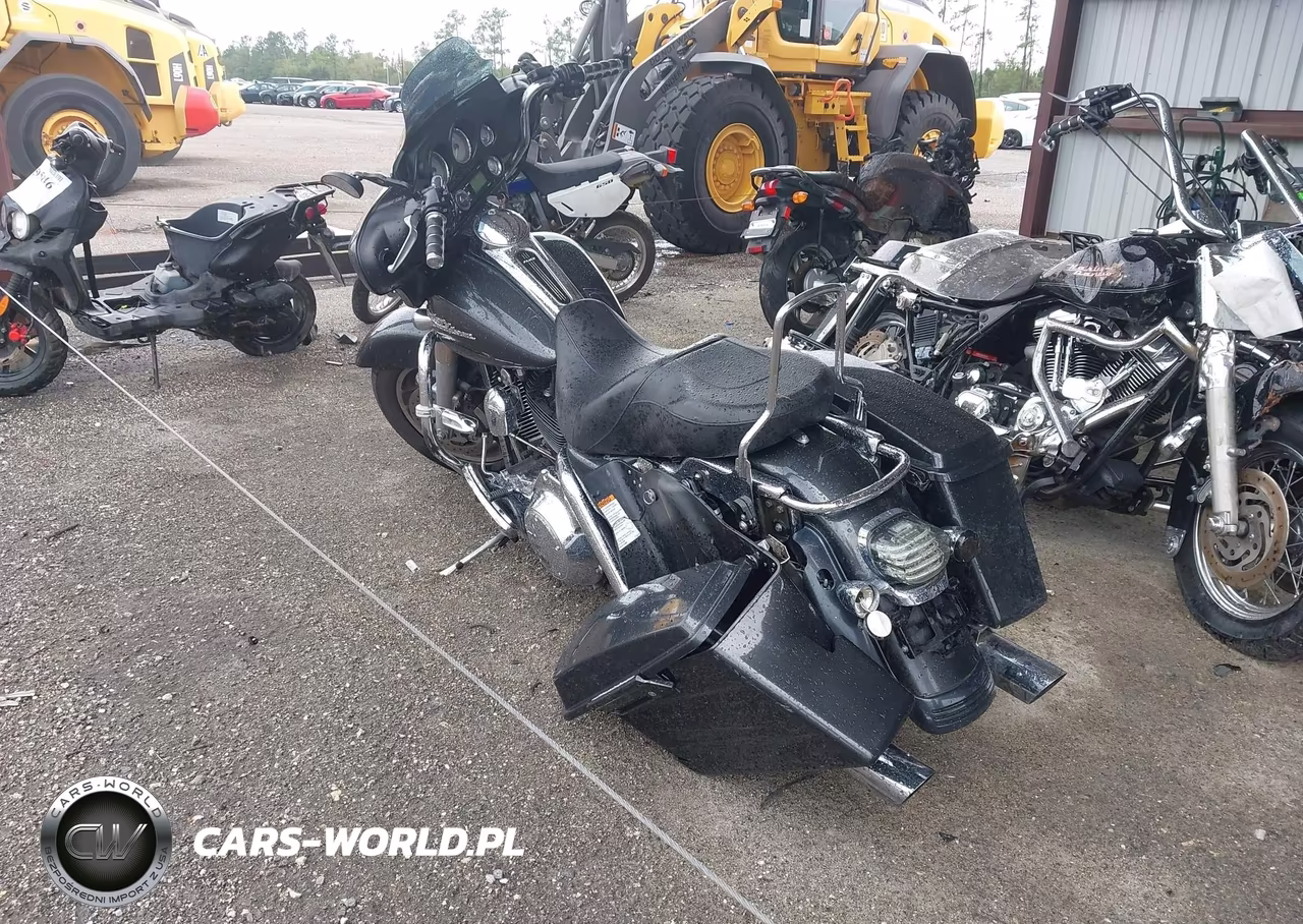 2008 Harley-Davidson Flhx VIN:1HD1KB4188Y628607 - 12