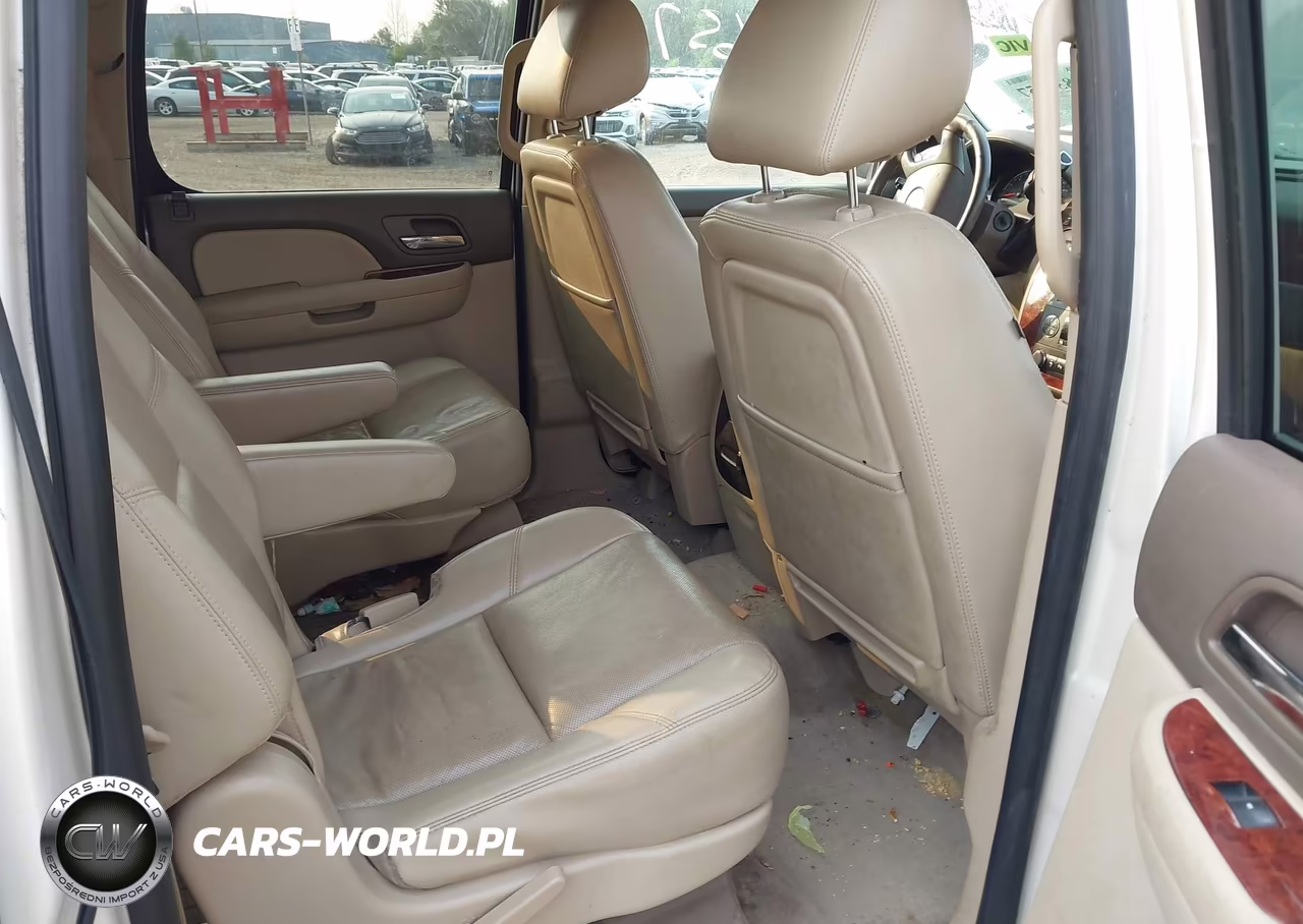 2014 Chevrolet Suburban Ltz VIN:1GNSKKE70ER105930 - 8