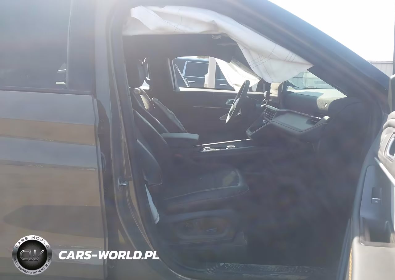 2026 Ford Explorer Tremor VIN:1FMWK8JCXTGB87637 - 5