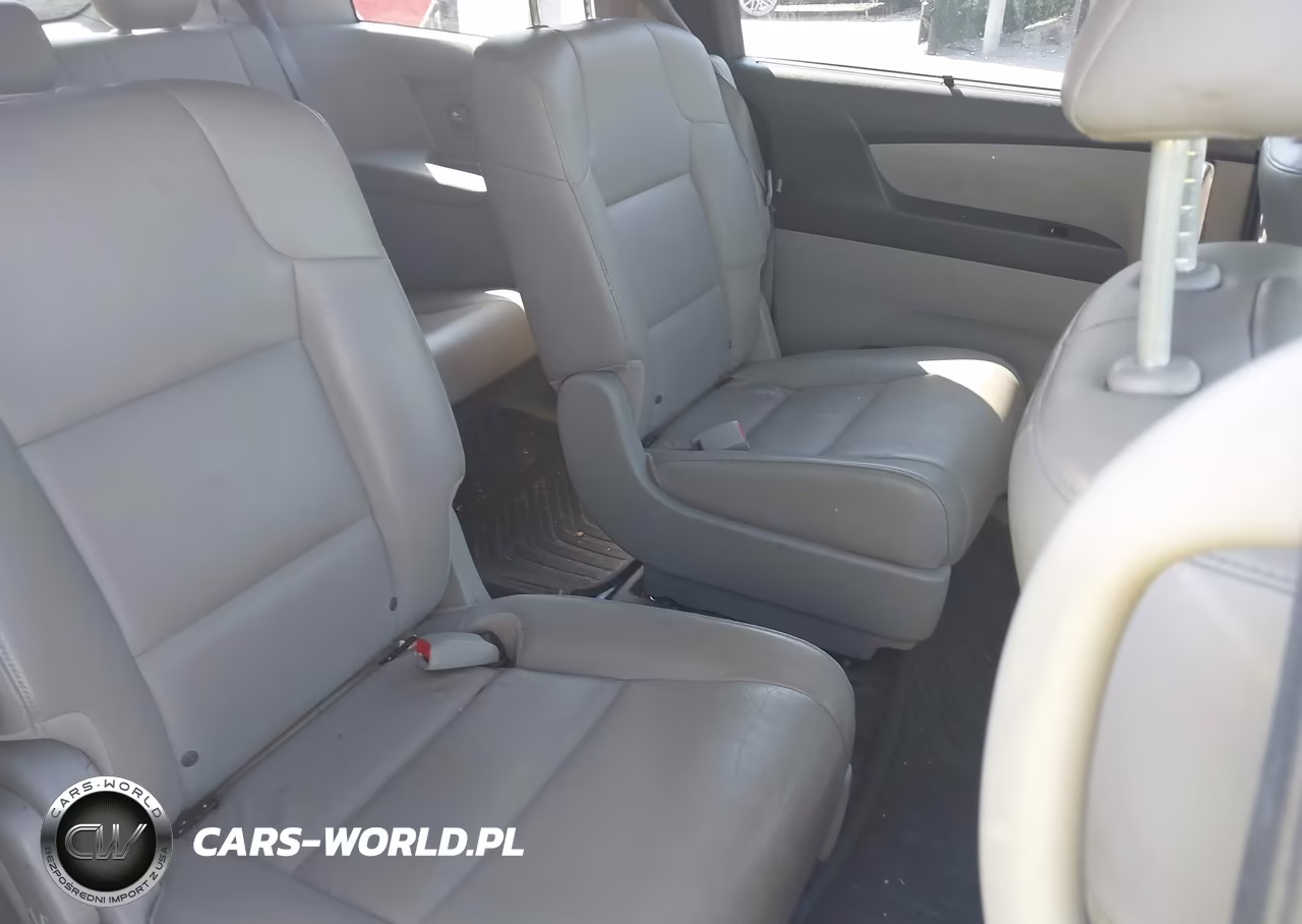 2014 Honda Odyssey Touring VIN:5FNRL5H96EB088740 - 8