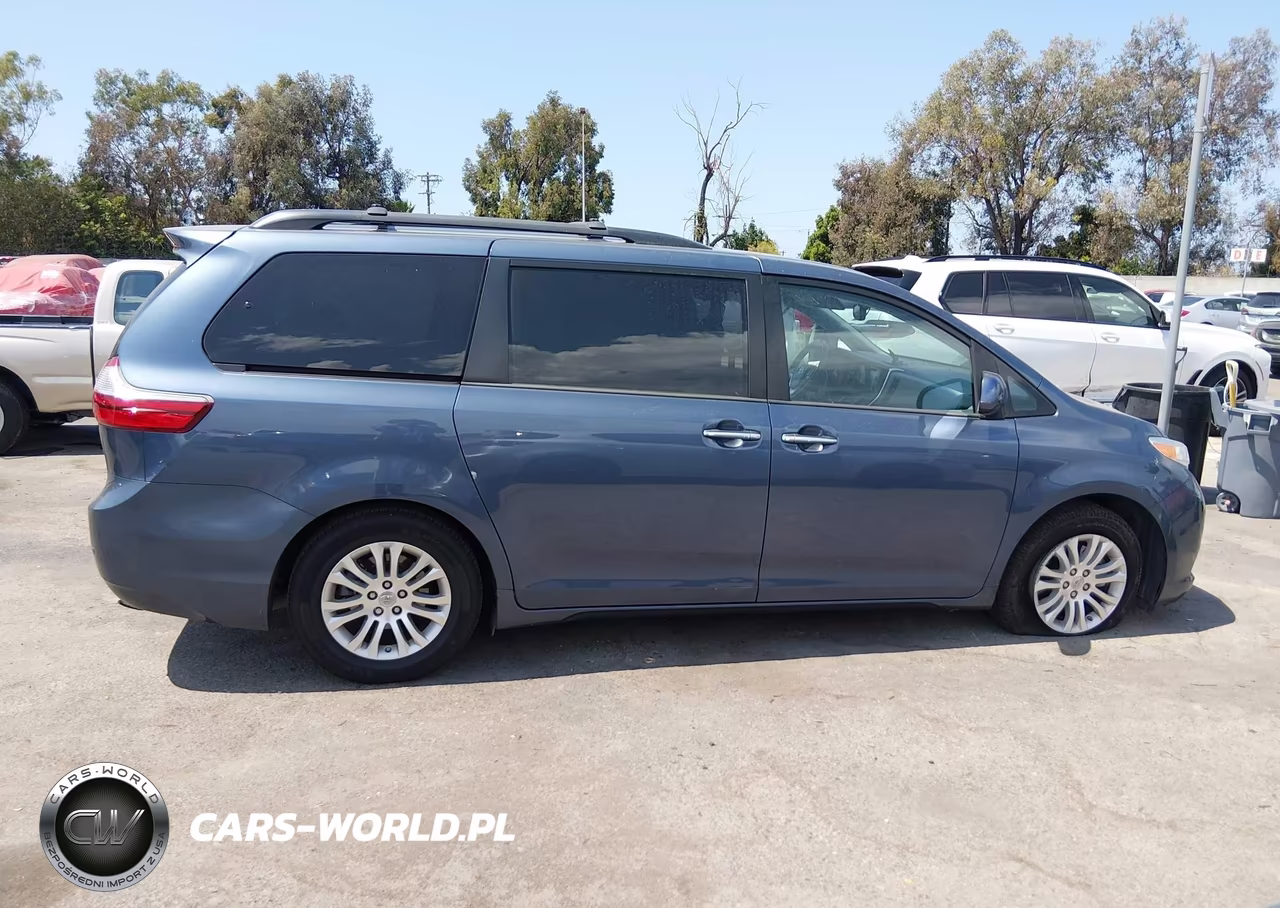 2015 Toyota Sienna Xle 8 Passenger VIN:5TDYK3DC4FS556496 - 13