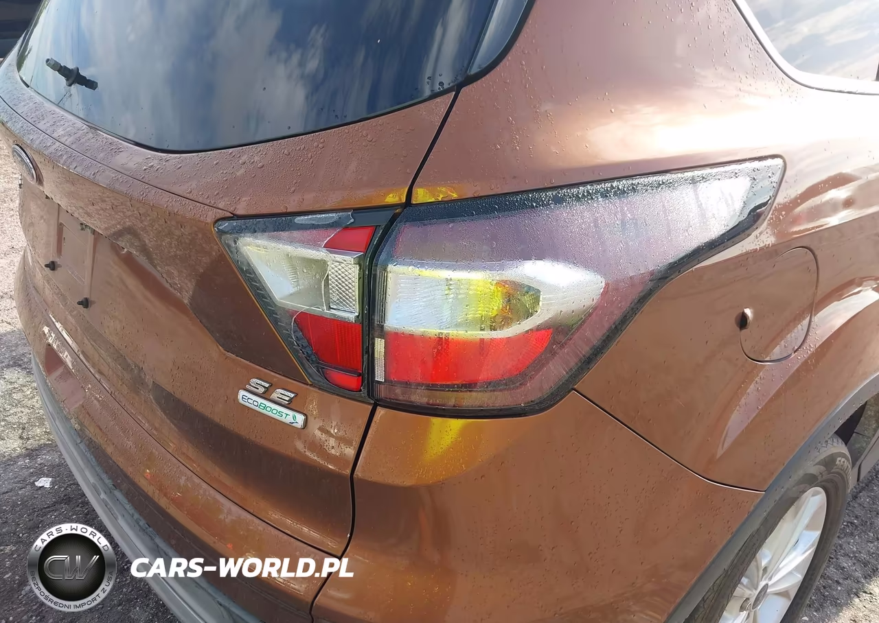 2017 Ford Escape Se VIN:1FMCU0GD3HUA16395 - 6