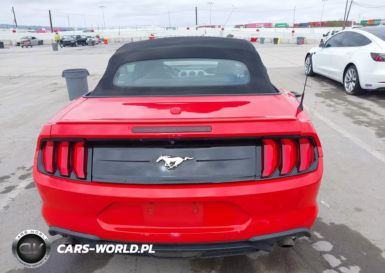 2022 Ford Mustang Ecoboost Premium VIN:1FATP8UH0N5102292 - 16