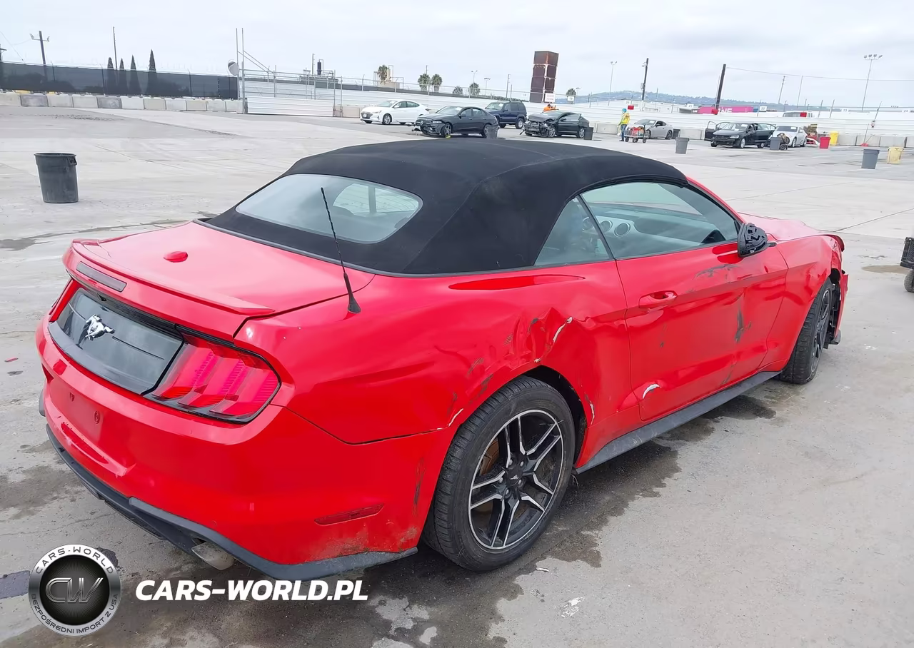 2022 Ford Mustang Ecoboost Premium VIN:1FATP8UH0N5102292 - 4