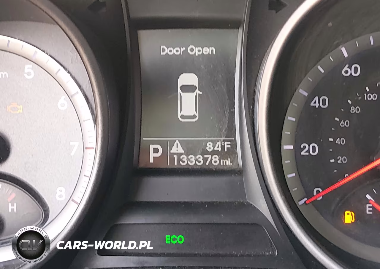 2014 Hyundai Santa Fe Sport 2.4L VIN:5XYZU3LB8EG187743 - 15