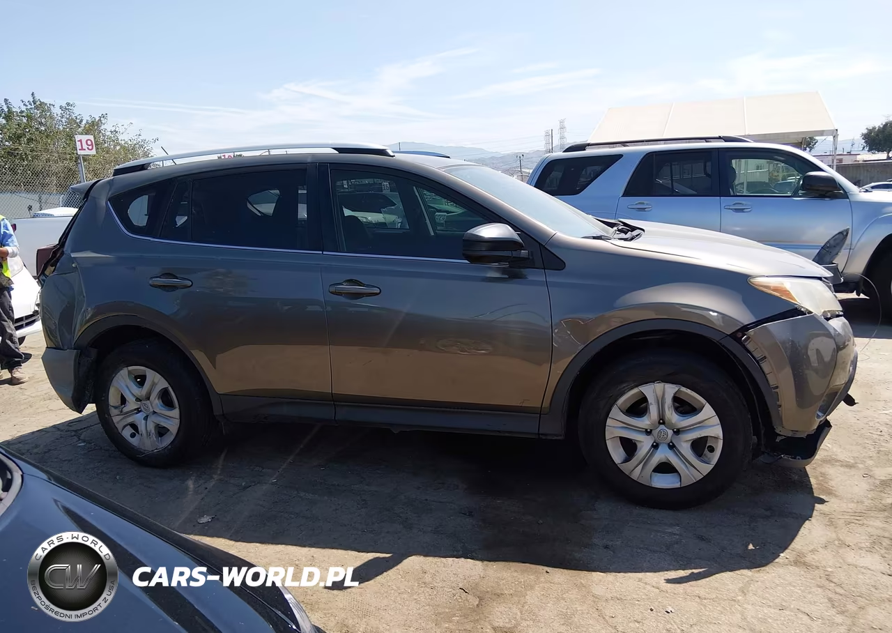 2015 Toyota Rav4 Le VIN:JTMZFREV7FD060633 - 13