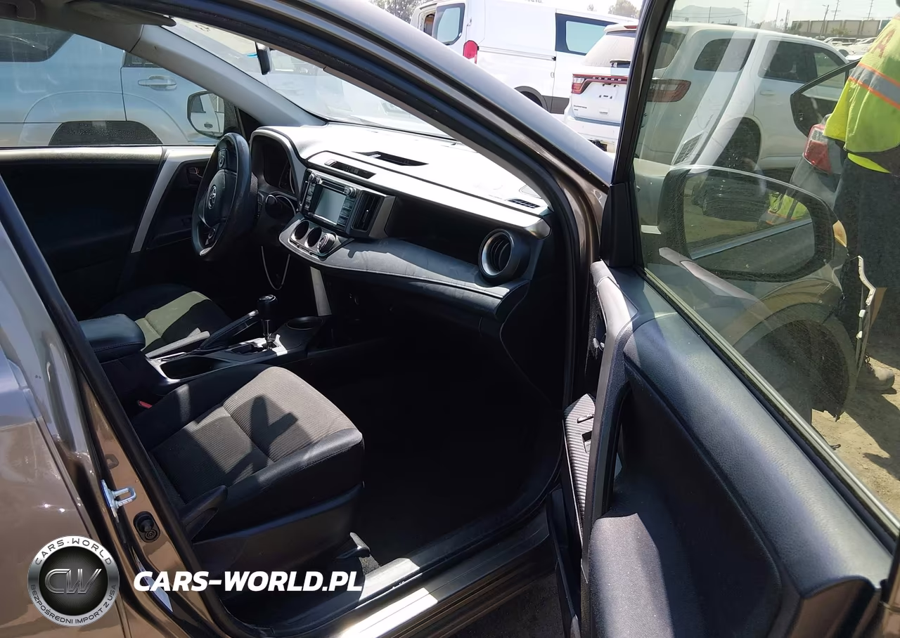 2015 Toyota Rav4 Le VIN:JTMZFREV7FD060633 - 5