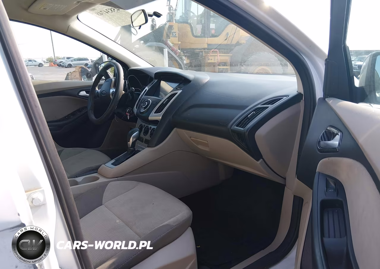 2013 Ford Focus Se VIN:1FADP3K22DL125556 - 5