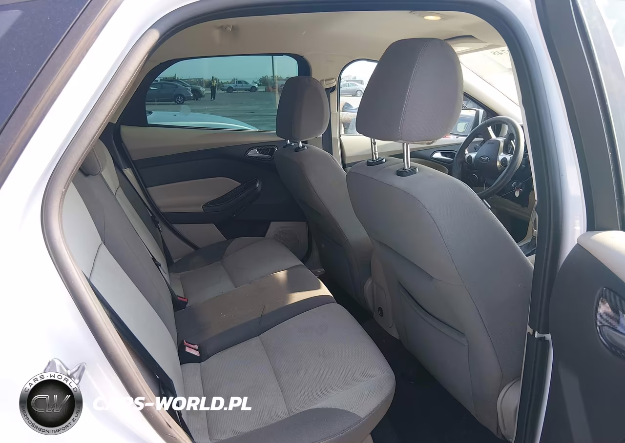 2013 Ford Focus Se VIN:1FADP3K22DL125556 - 8