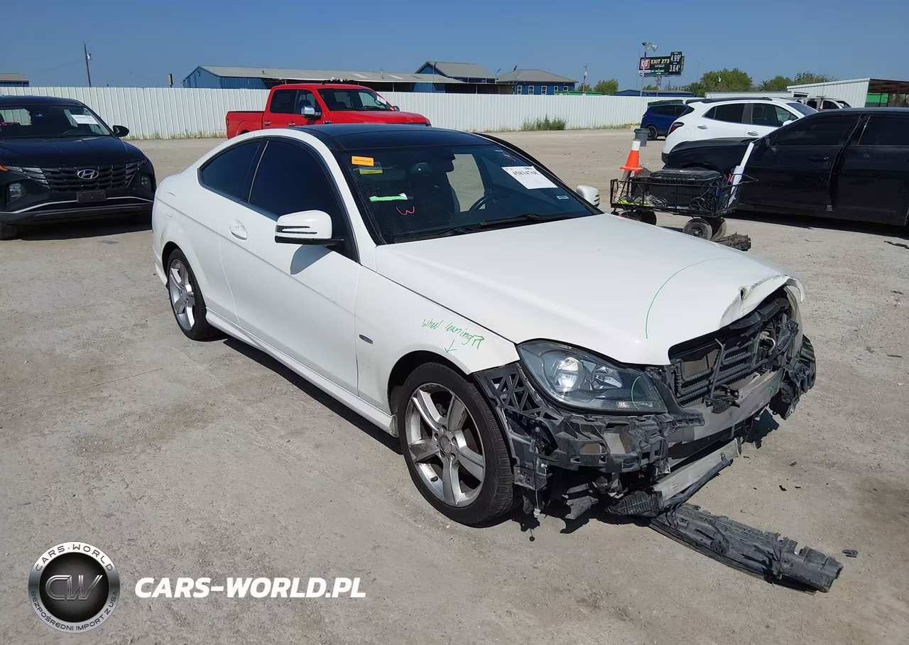 2012 Mercedes-Benz C 250 VIN:WDDGJ4HB2CF856013 - 14