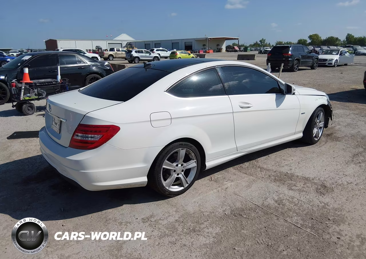 2012 Mercedes-Benz C 250 VIN:WDDGJ4HB2CF856013 - 4