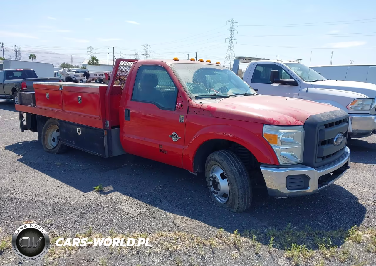 2012 Ford F-350 Chassis Xl