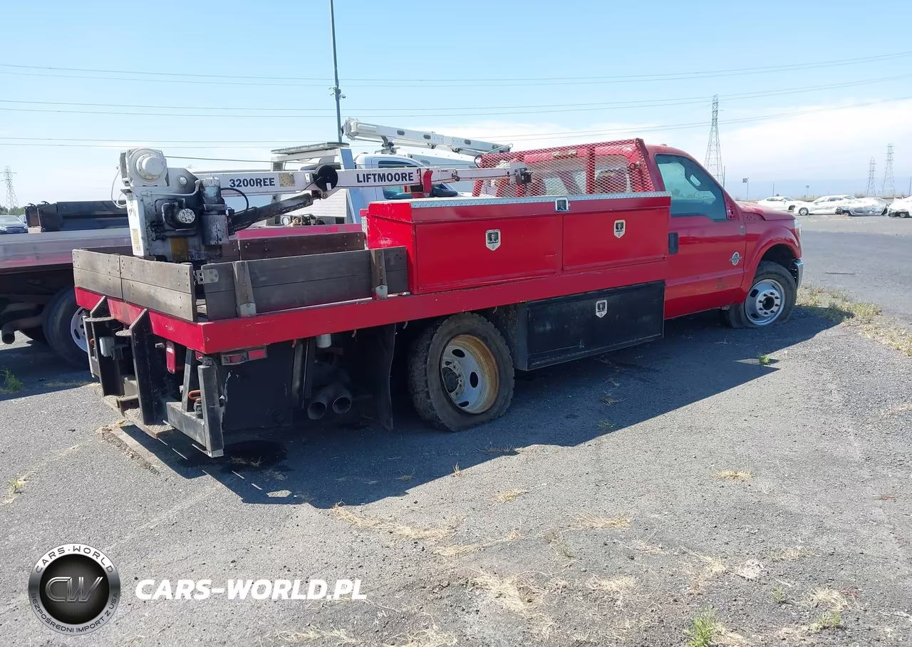 2012 Ford F-350 Chassis Xl VIN:1FDRF3GTXCEC71240 - 4
