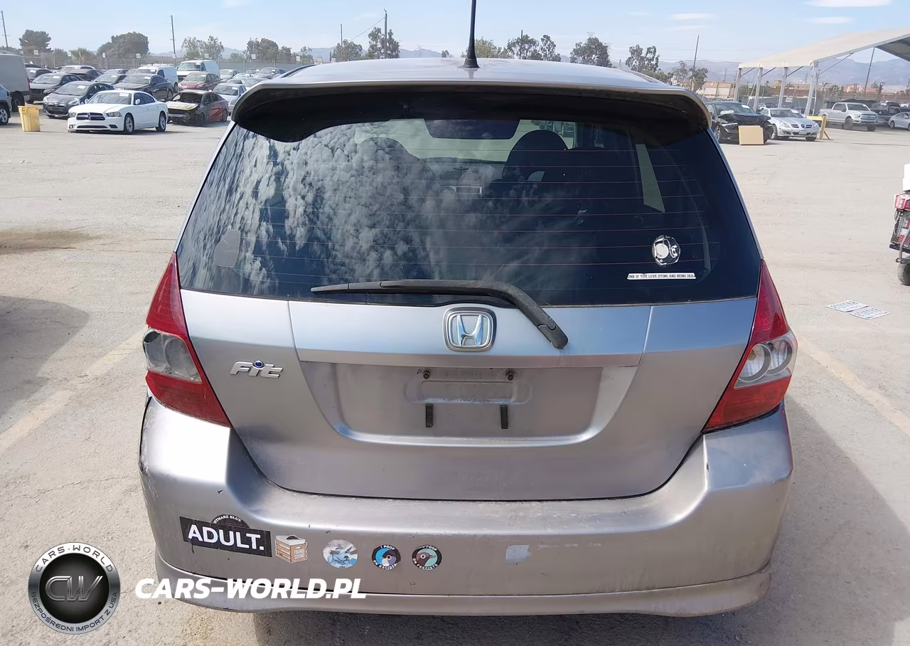 2007 Honda Fit Sport VIN:JHMGD38637S008801 - 17