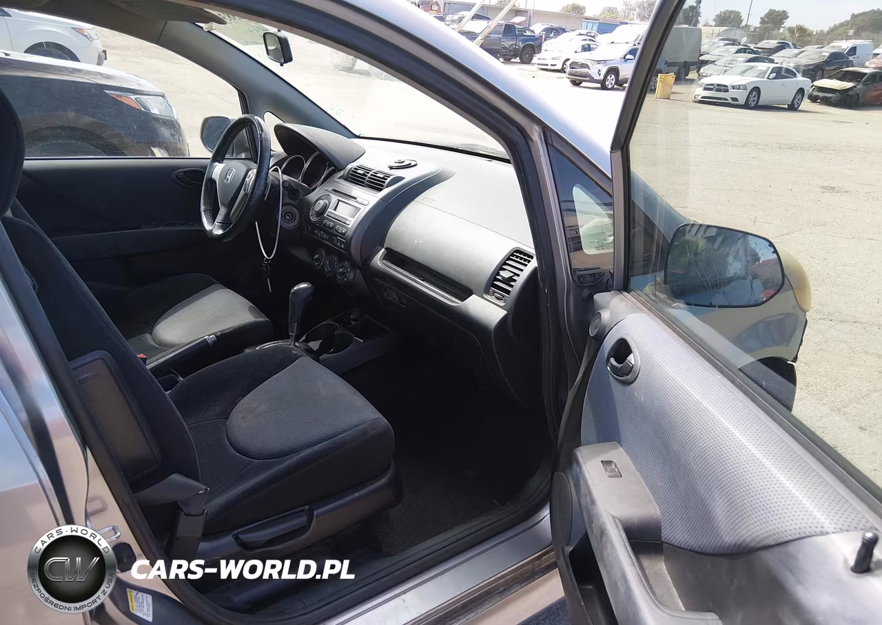 2007 Honda Fit Sport VIN:JHMGD38637S008801 - 5