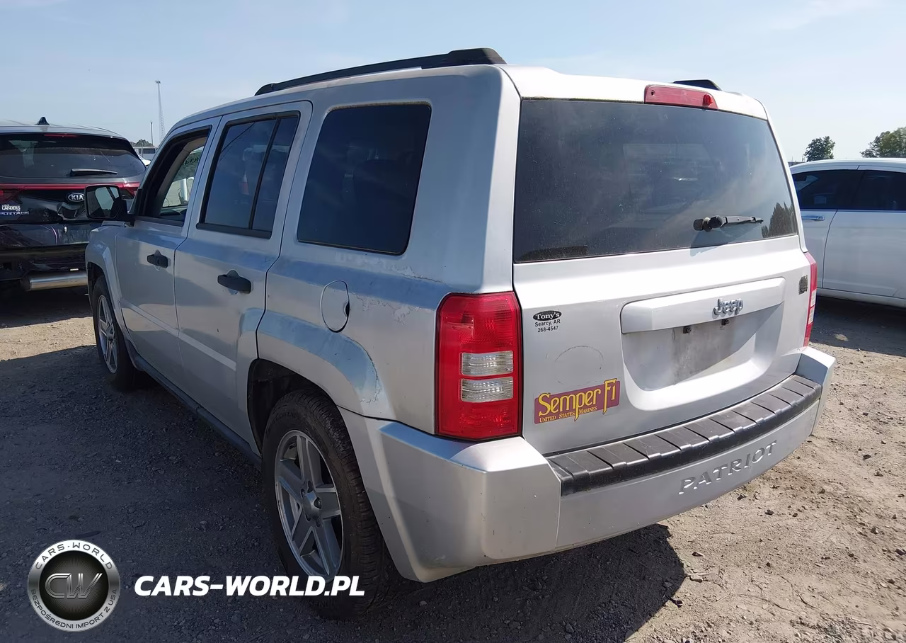 2008 Jeep Patriot Sport VIN:1J8FT28W08D698144 - 3
