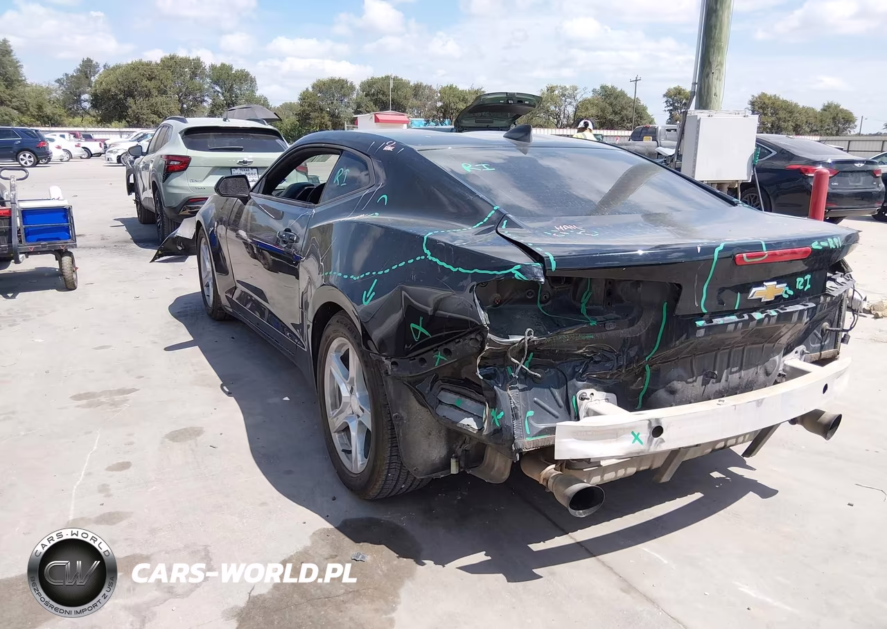 2018 Chevrolet Camaro 1Lt VIN:1G1FB1RX2J0125666 - 3