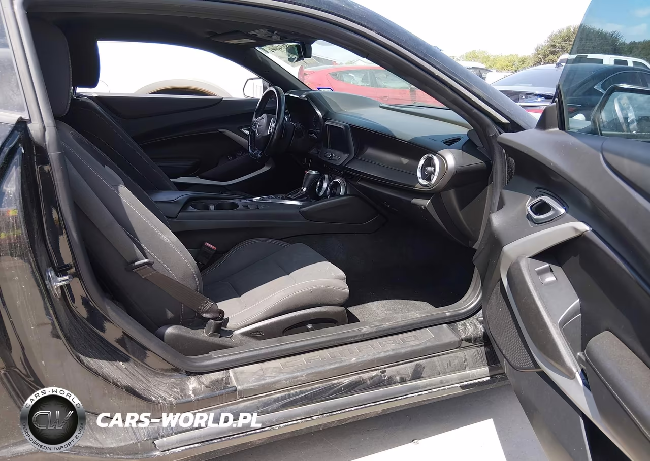 2018 Chevrolet Camaro 1Lt VIN:1G1FB1RX2J0125666 - 5