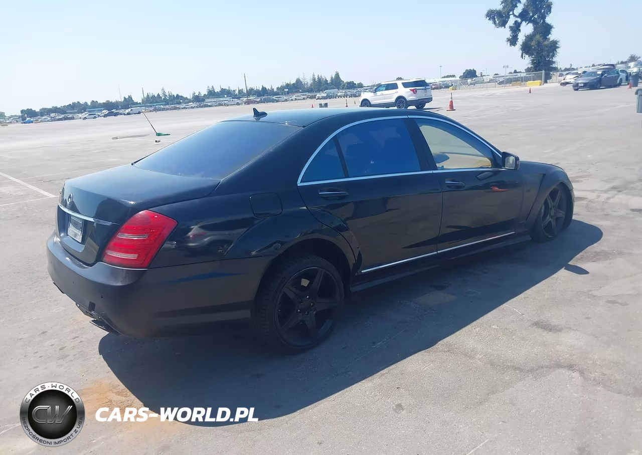 2010 Mercedes-Benz S 550 VIN:WDDNG7BB0AA332613 - 4