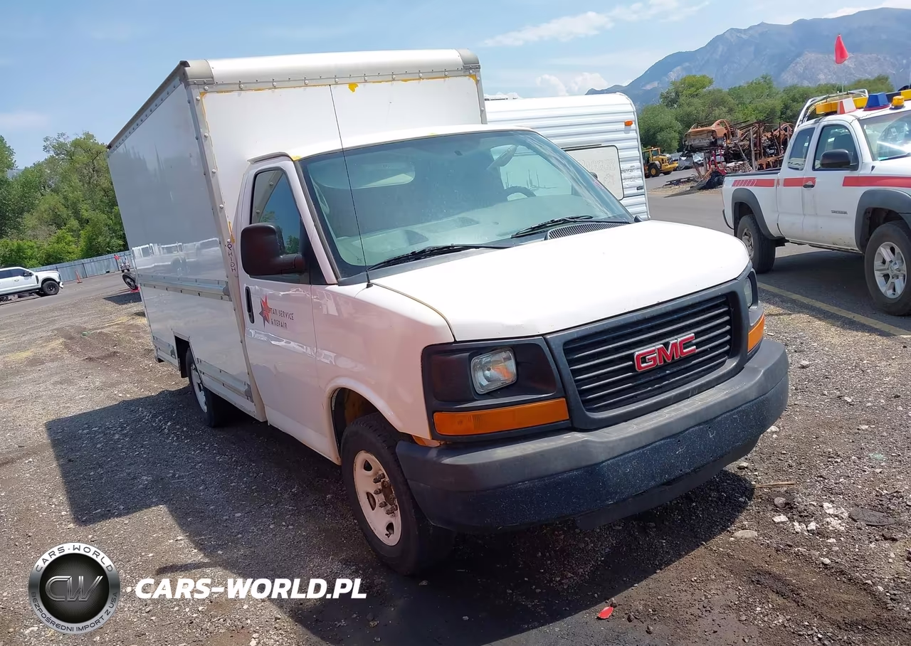 2012 GMC Savana Cutaway Work Van