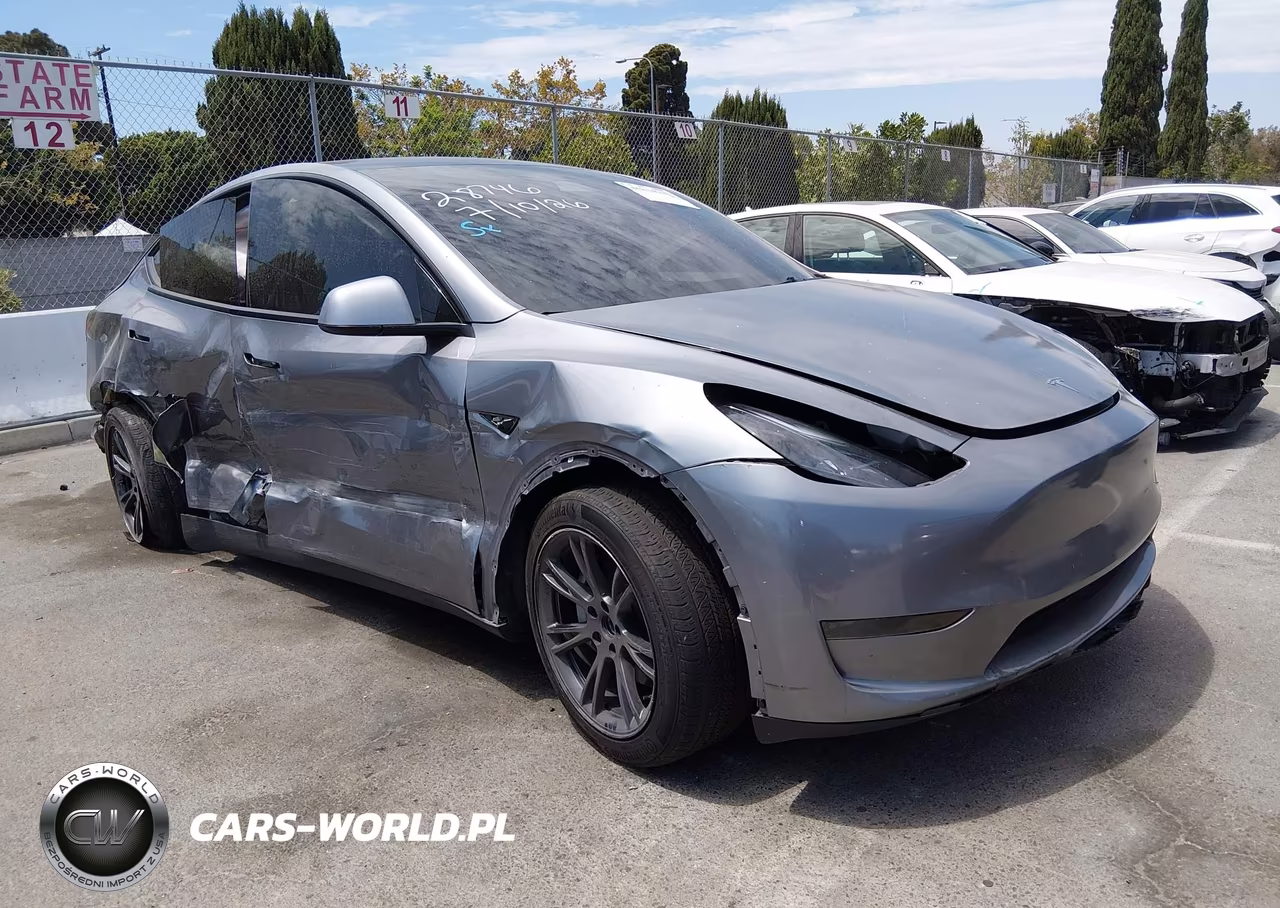 2025 Tesla Model Y Long Range Dual Motor Rear-Wheel Drive