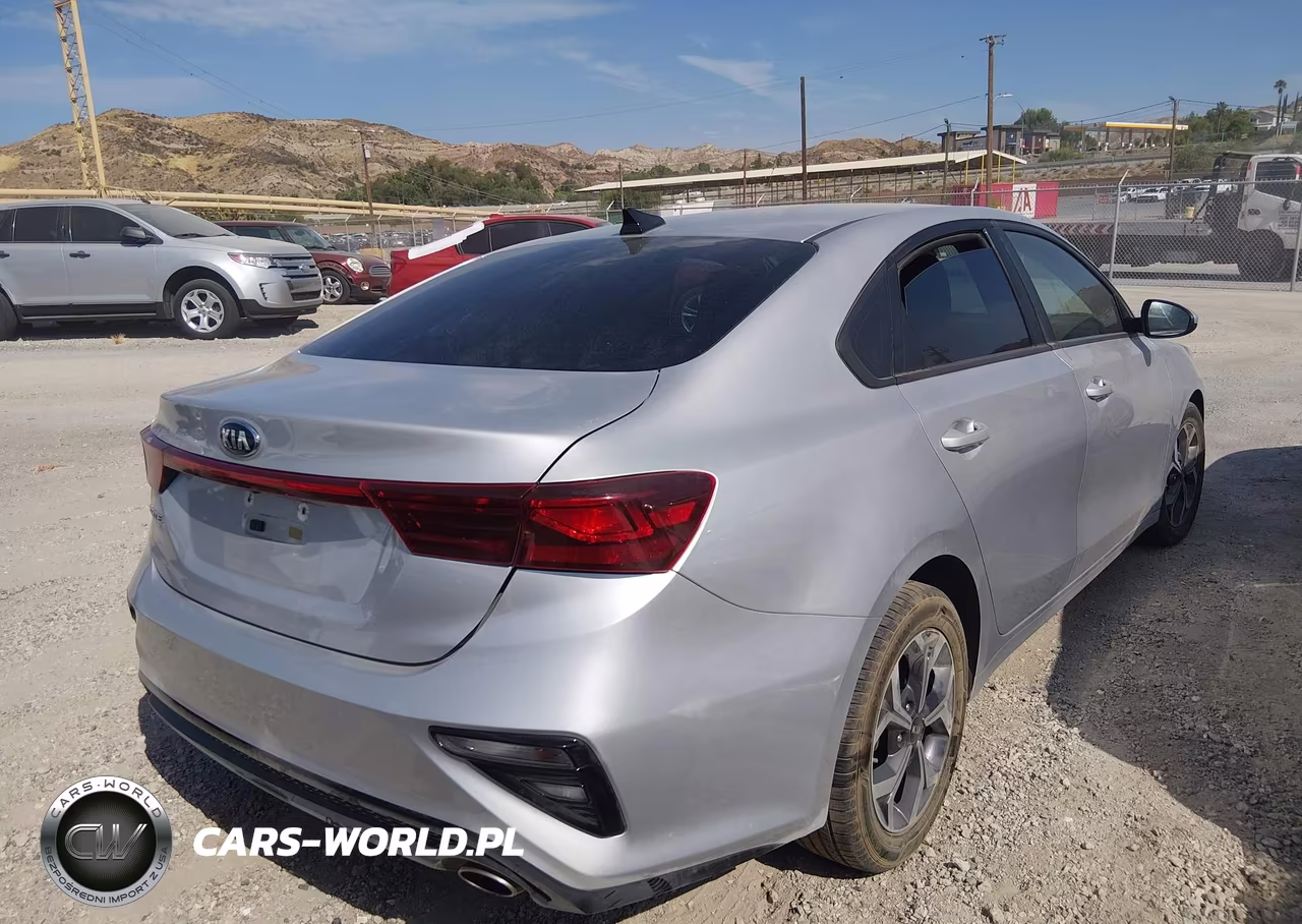2020 Kia Forte Lxs VIN:3KPF24AD7LE237156 - 4
