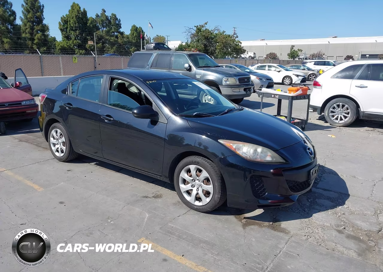 2013 Mazda Mazda3 I Sv